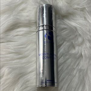 iS Clinical Moisturizing Complex